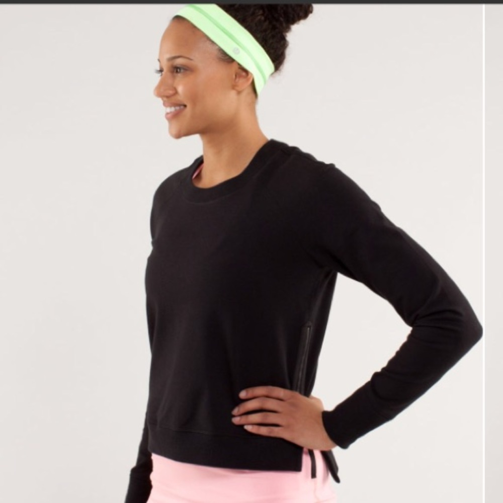 Lululemon Rejuvenate pullover size 8